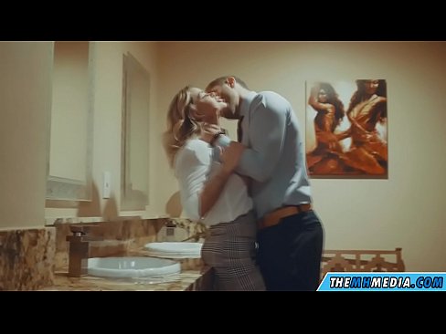 ❤️ Cum busty flava seducit in latrinae publicae Just porn  at porn la.masseffect1.ru